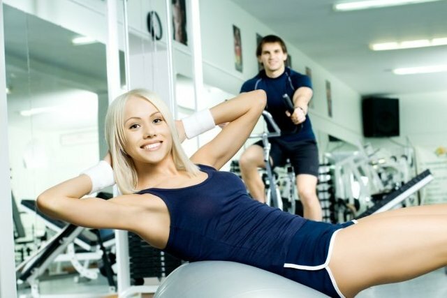 Комплекс упражнений в тренажёрном зале для похудения: советы