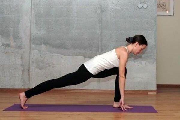 Йога для начинающих упражнения для похудения