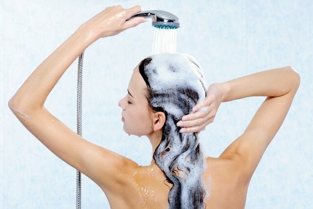 Как правильно подобрать шампунь для волос?